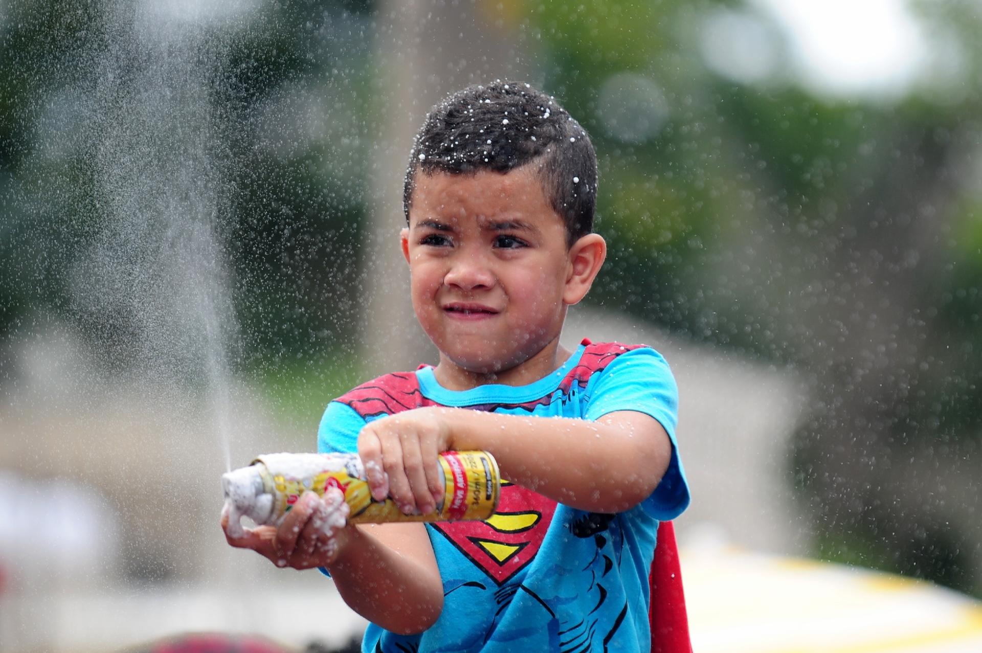 Bloco Te Amo, Mas Só Como Amigo desfila pelas ruas de Pinheiros na tarde deste sábado (17) - Junior Lago/UOL