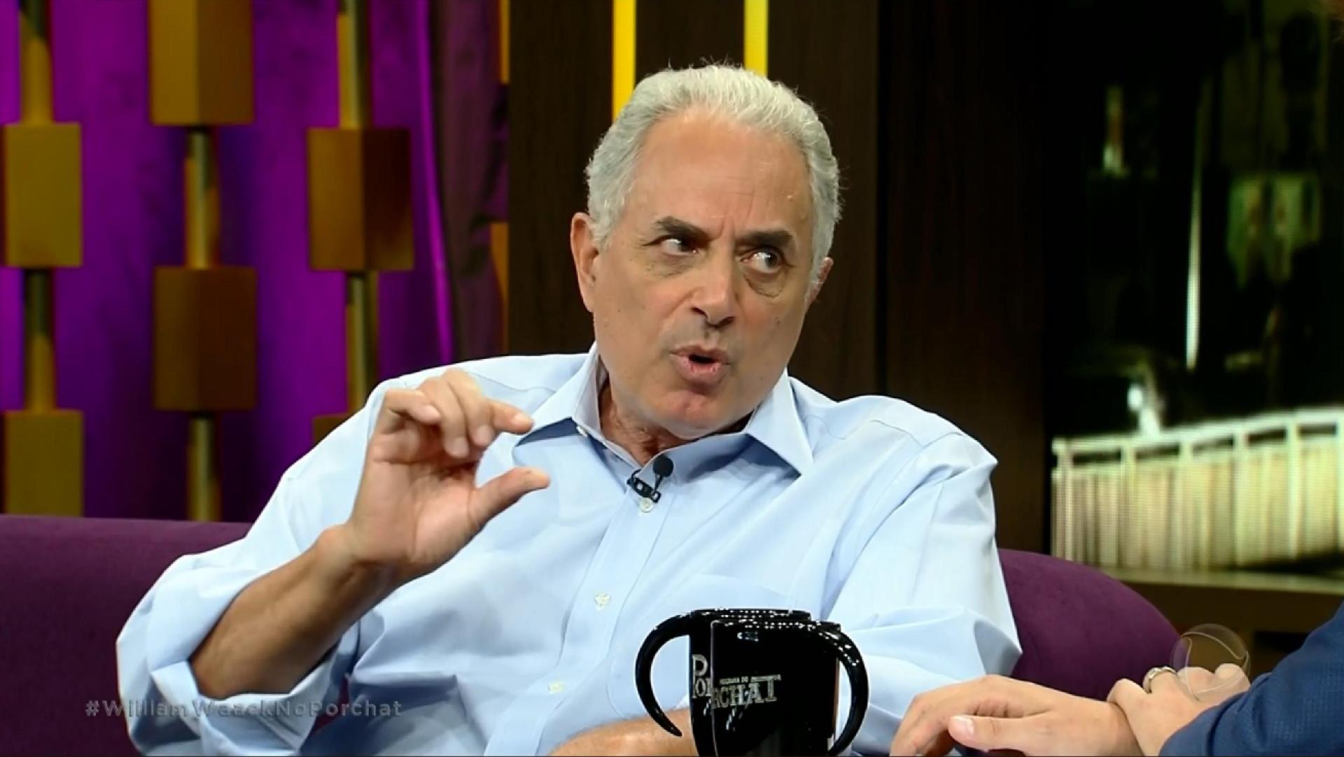 Waack concede entrevista ao "Programa do Porchat", na Record - Reprodução/TV Record