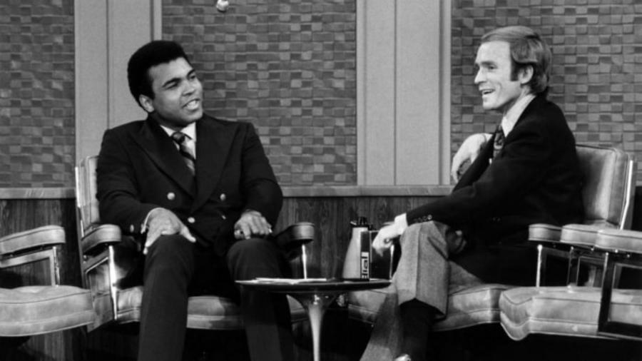 O documentário "The decepe of tapes" mostra a relação entre o jornalista Dick Cavett e o boxeador Muhammad Ali  - Divulgação
