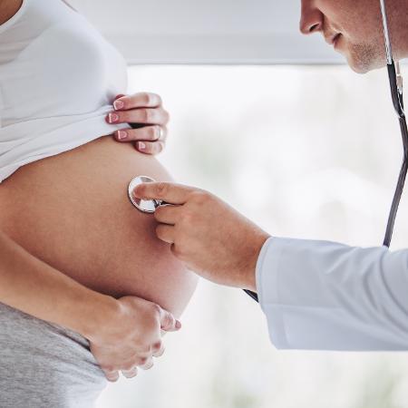 Mulheres trans poderão engravidar com cirurgia de transplante de útero, de acordo com médicos do Reino Unido - Getty Images/iStockphoto