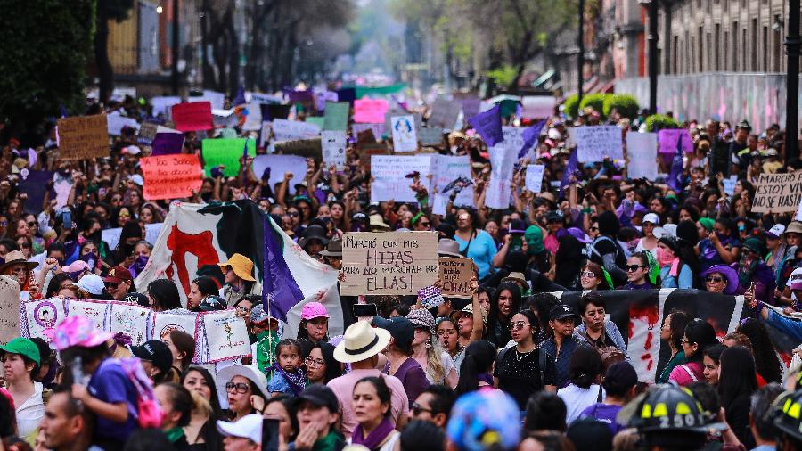 08.mar.2020 - Mulheres protestam no Dia da Mulher, no México - Getty Images