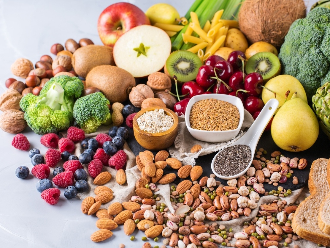 Os alimentos certos para comer antes de jogar futebol - Santo Remédio