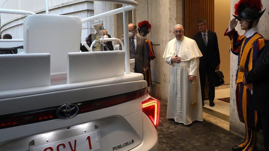 Papa recebe Toyota Mirai - Divulgação