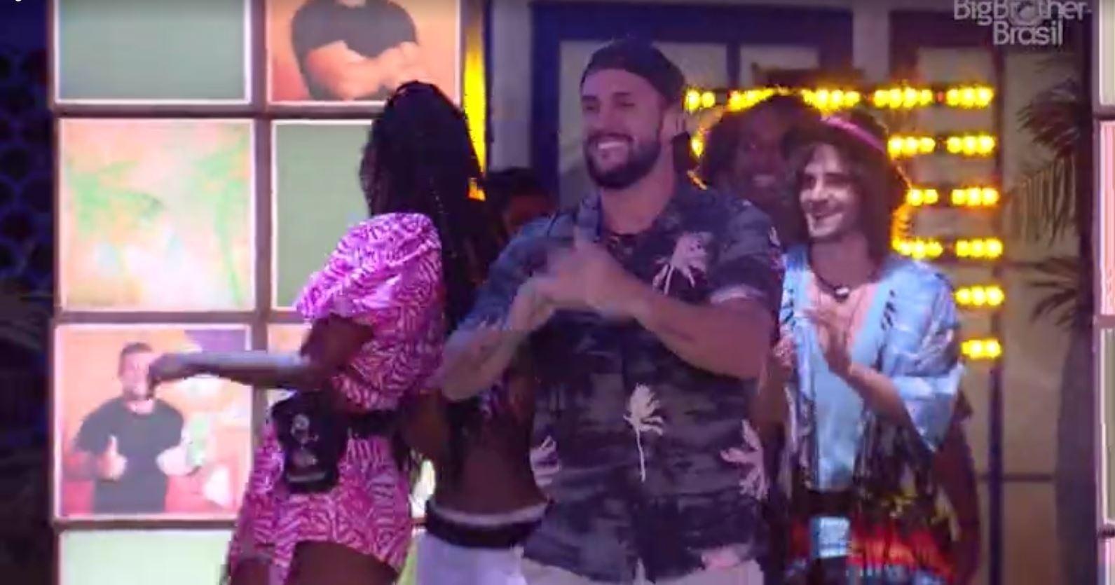 BBB 21: Arthur na festa do líder - Reprodução/Globoplay