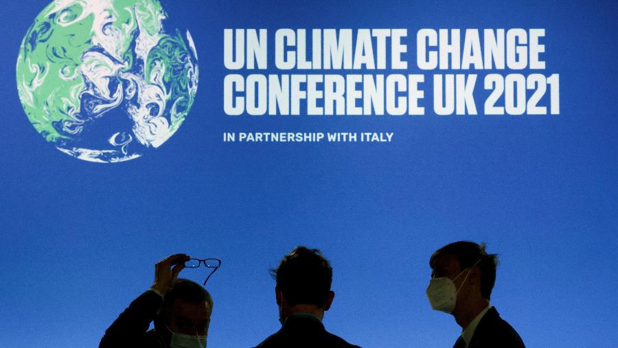 Participantes da COP26, em Glasgow, no dia 10 de novembro - REUTERS/Yves Herman