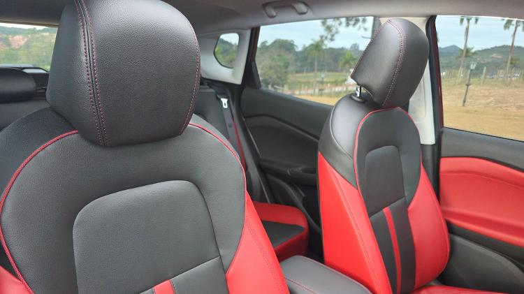 Interior extravagante do Tracker 'esportivo' tem dividido opiniões e poderá ser modificado Interior extravagante do Tracker 'esportivo' tem dividido opiniões e poderá ser modificado