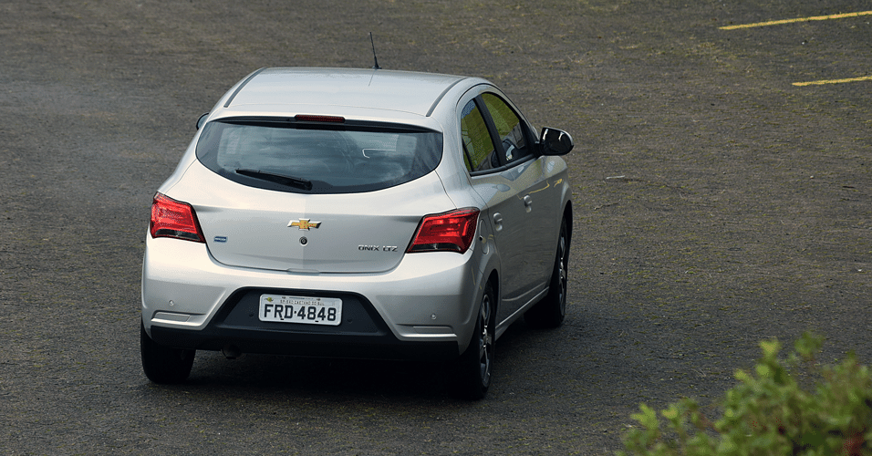 Chevrolet Onix LTZ - Murilo Góes/UOL