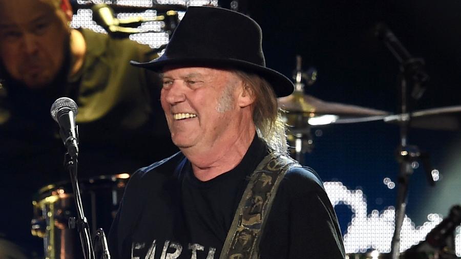 Neil Young proibiu a campanha de Trump de usar suas músicas - Kevin Winter/Getty Images