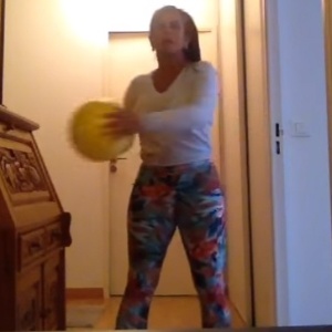 Gretchen conta que está procurando emprego na França - Reprodução/Youtube - Reprodução/Youtube