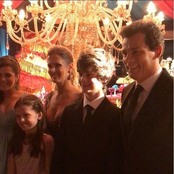 O apresentador Celso Portiolli foi um dos primeiros colegas do elenco do SBT a chegar ao Jockey Club para a festa dos 15 anos de Maisa - Reprodução/Instagram/@infosmaisasilva