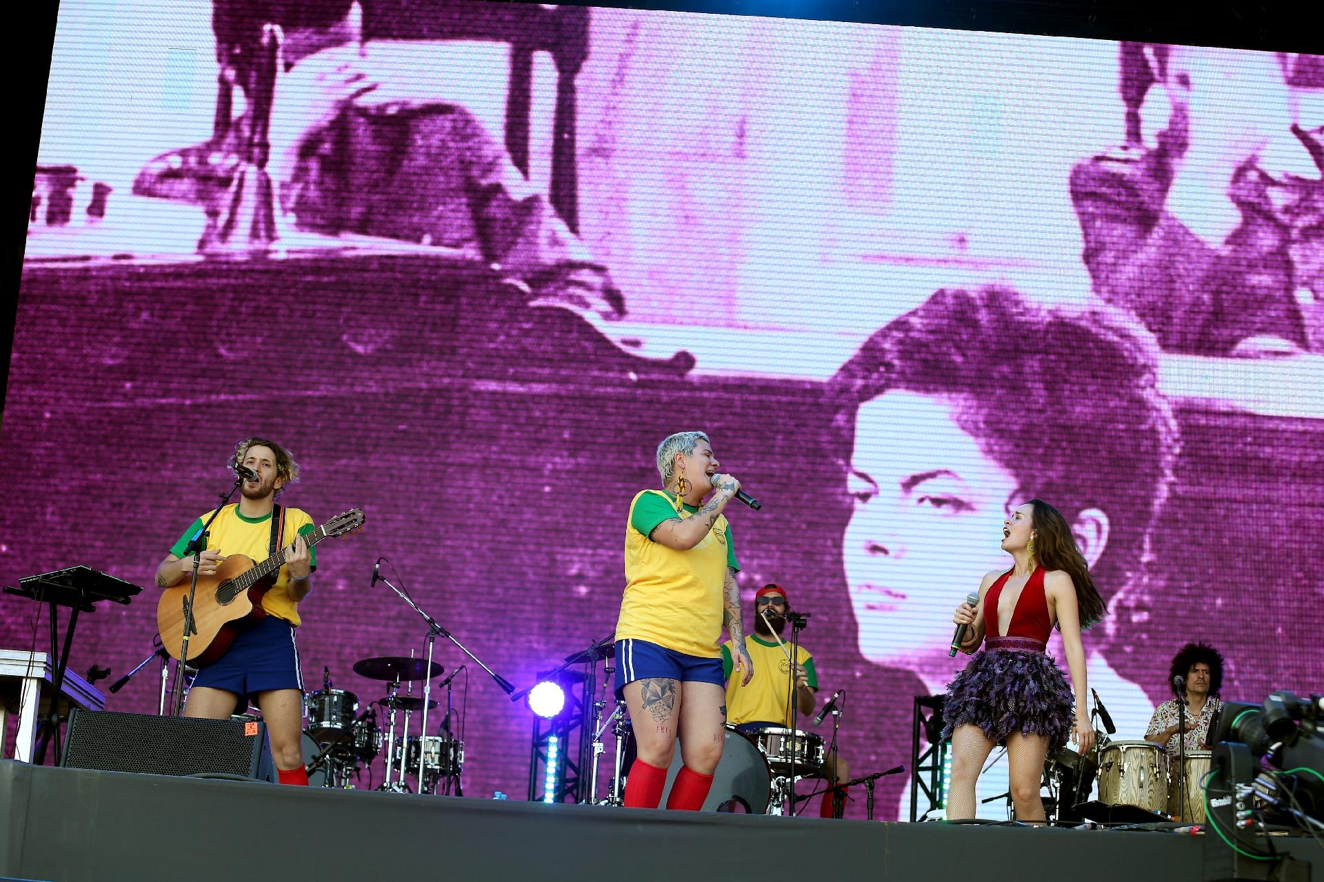 Francisco, El Hombre homenageia Dilma Rousseff no palco Sunset no Rock In Rio 2019 - WILTON JUNIOR/ESTADÃO CONTEÚDO