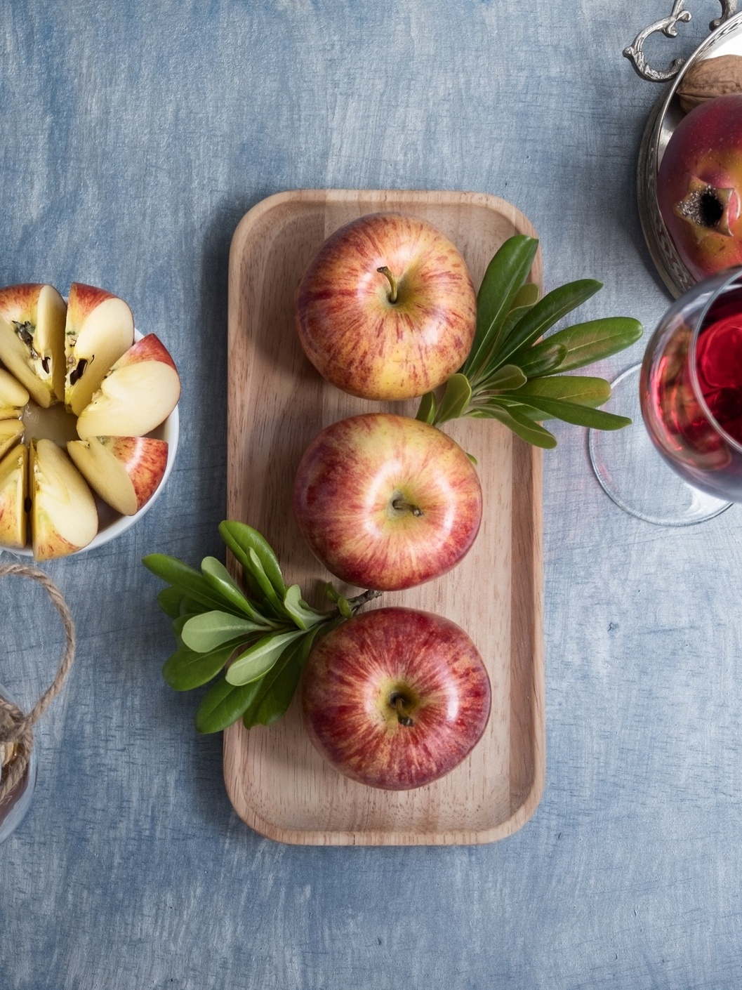 No Ano Novo judaico, maçã é estrela para dias mais doces. Aprenda receita -  23/09/2022 - UOL Nossa