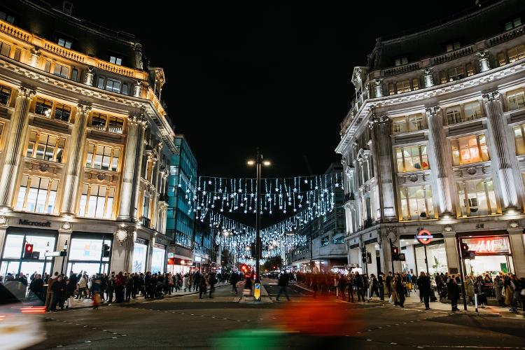 Oxford Street, em Londres, no Reino Unido