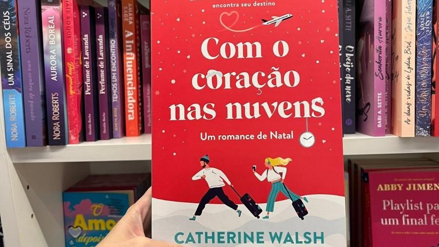 'Com o coração nas nuvens' (Editora Arqueiro)