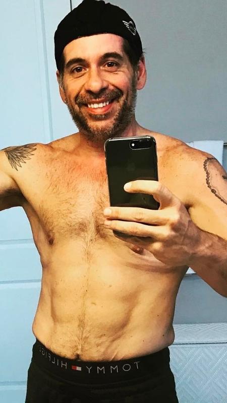 4.mar.2017 - Leandro Hassum exibe o tanquinho e ganha elogios - Reprodução/Instagram/leandrohassum