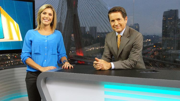 Flávia Freire e Carlos Tramontina na bancada do telejornal local "SPTV" - Divulgação/Globo - Divulgação/Globo