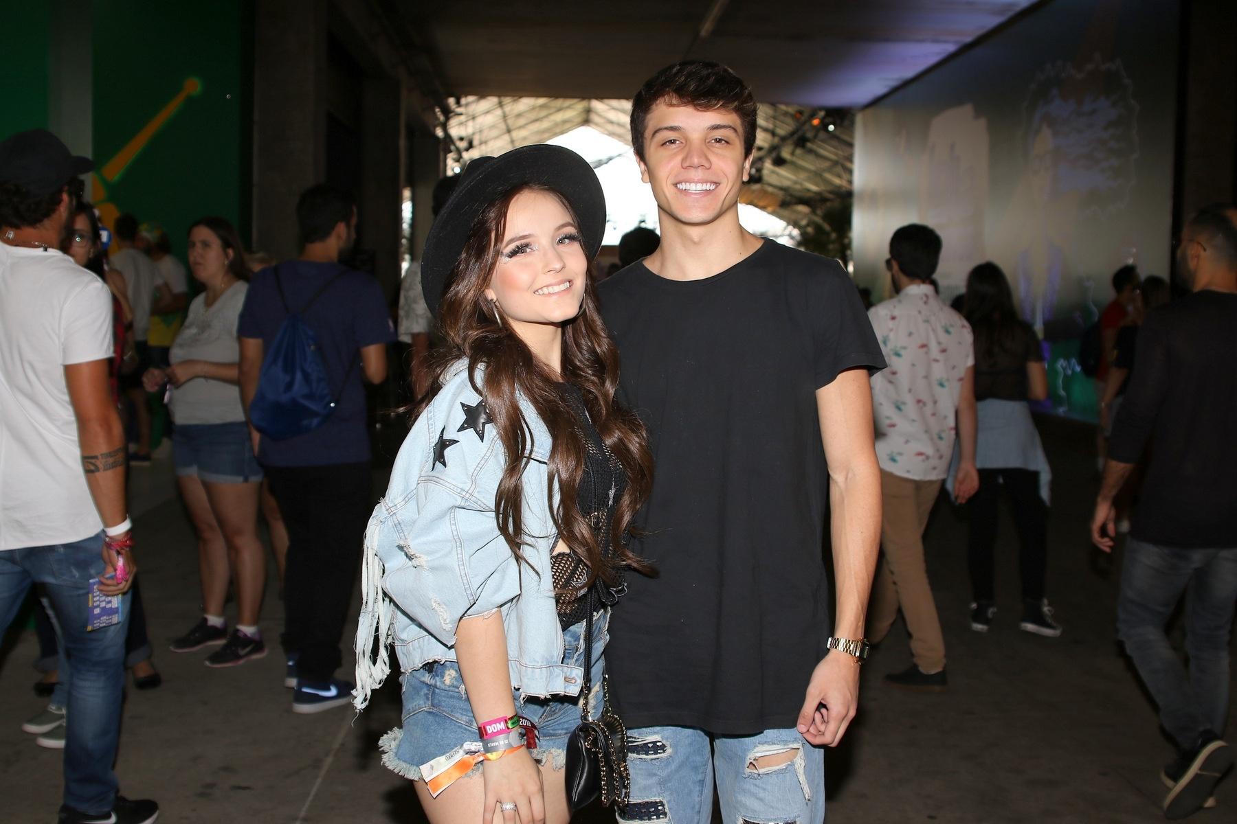 LArissa Manoela e namorado curtem último dia de "Lollapalooza" - Thaigo Duran/AgNews