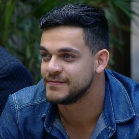 Caíque Aguiar - Reprodução/Record - Reprodução/Record