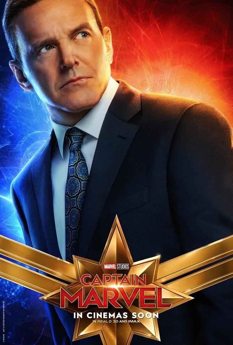 Clark Gregg, o agente Coulson, também ganhou seu próprio pôster de "Capitã Marvel" - Divulgação