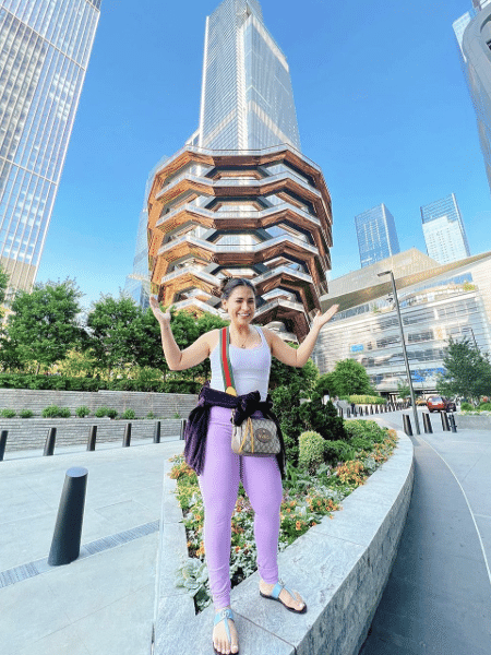 Simone está hospedada no Gansevoort Meatpacking e elogiou a localização do hotel, próximo ao parque High Line e ao comércio - Reprodução/Instagram