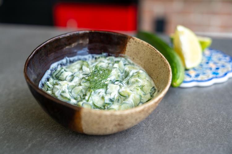 Salada de pepino com Iogurte Salada de pepino com Iogurte
