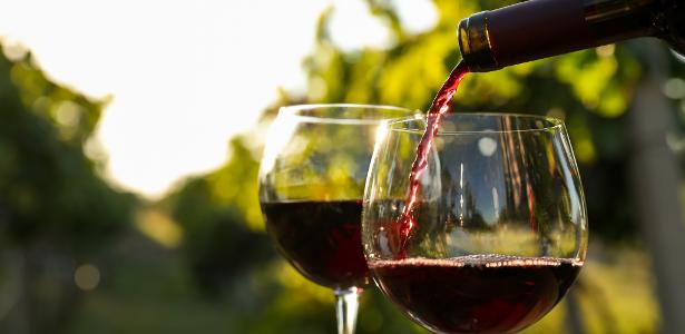 Produção e consumo de vinhos batem mínimas em décadas com clima, preço e mudança comportamental