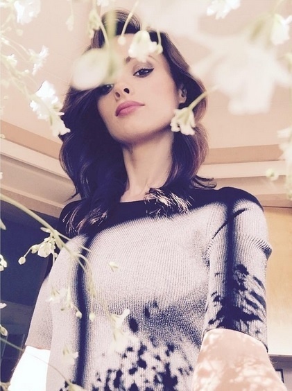 Cathriona White, que foi encontrada morta nesta terça em sua residência, gostava de postar fotos de selfie em sua conta do Instagram - Reprodução/Instagram/littleirishcat