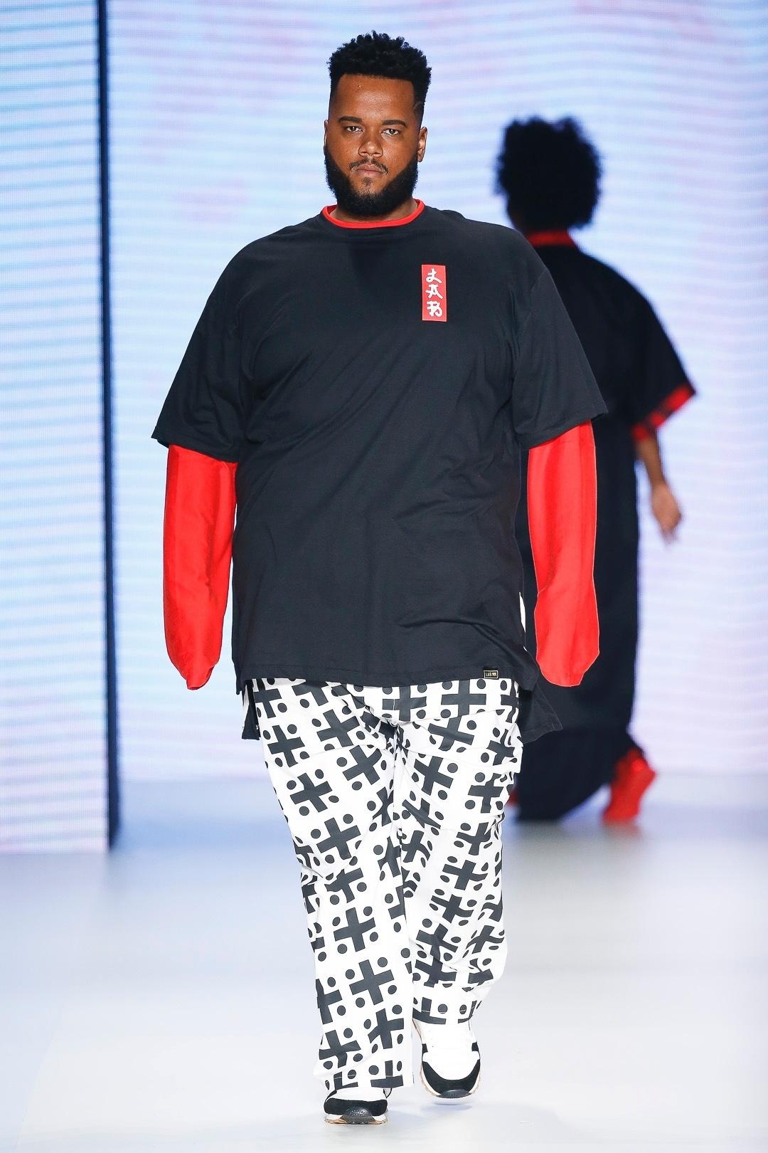 LAB desfila coleção na SPFW N42  - Alexandre Schneider/UOL