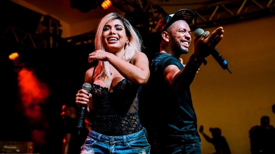 Anitta e o funkeiro Nego do Borel durante apresentação - Manuela Scarpa/Brazil News