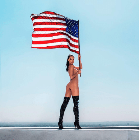 Alessandra Ambrosio ousa em foto para comemorar Dia da Independência dos EUA - Reprodução/Instagram/alessandraambrosio