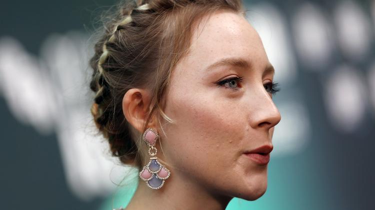 Saoirse Ronan; delineado curto para levantar o olhar - Getty Images - Getty Images