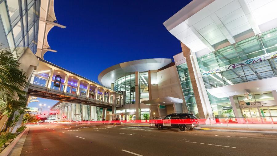 Terminal do Aeroporto Internacional de San Diego, na Califórnia, nos Estados Unidos - iStock