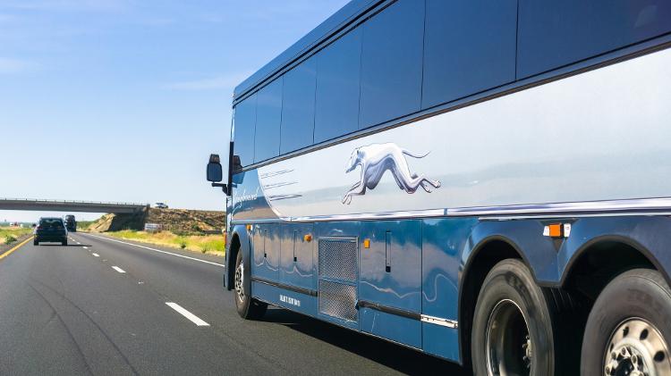 Ônibus de Greyhound, empresa onipresente nas viagens interestaduais nos EUA - Andrei Stanescu/iStock