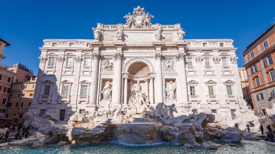 Turistas na Fontana di Trevi, em Roma: um dos lugares para tentar a sorte - Unsplash