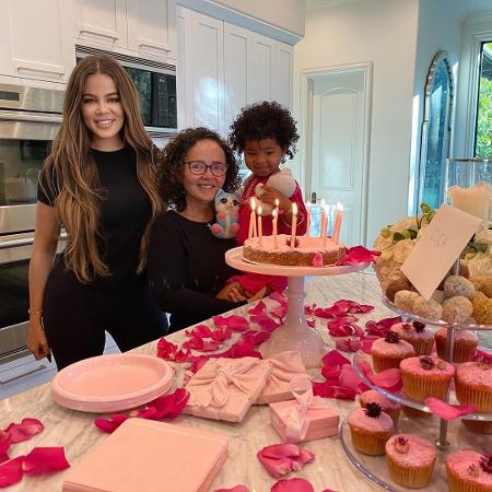 Babá brasileira da filha de Khloé Kardashian ganha festa de aniversário - Reprodução / Instagram