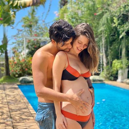 Nathalia Dill e Pedro Curvello aguardam Eva, primeira filha do casal - Reprodução / Instagram