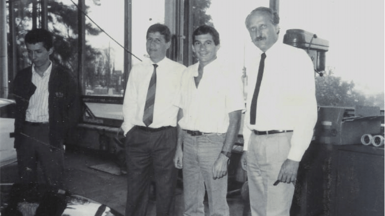 Da esq. para a dir.: Leonardo, Ayrton, Christian Schües e Ronaldo Berg na fábrica de S. Bernardo
