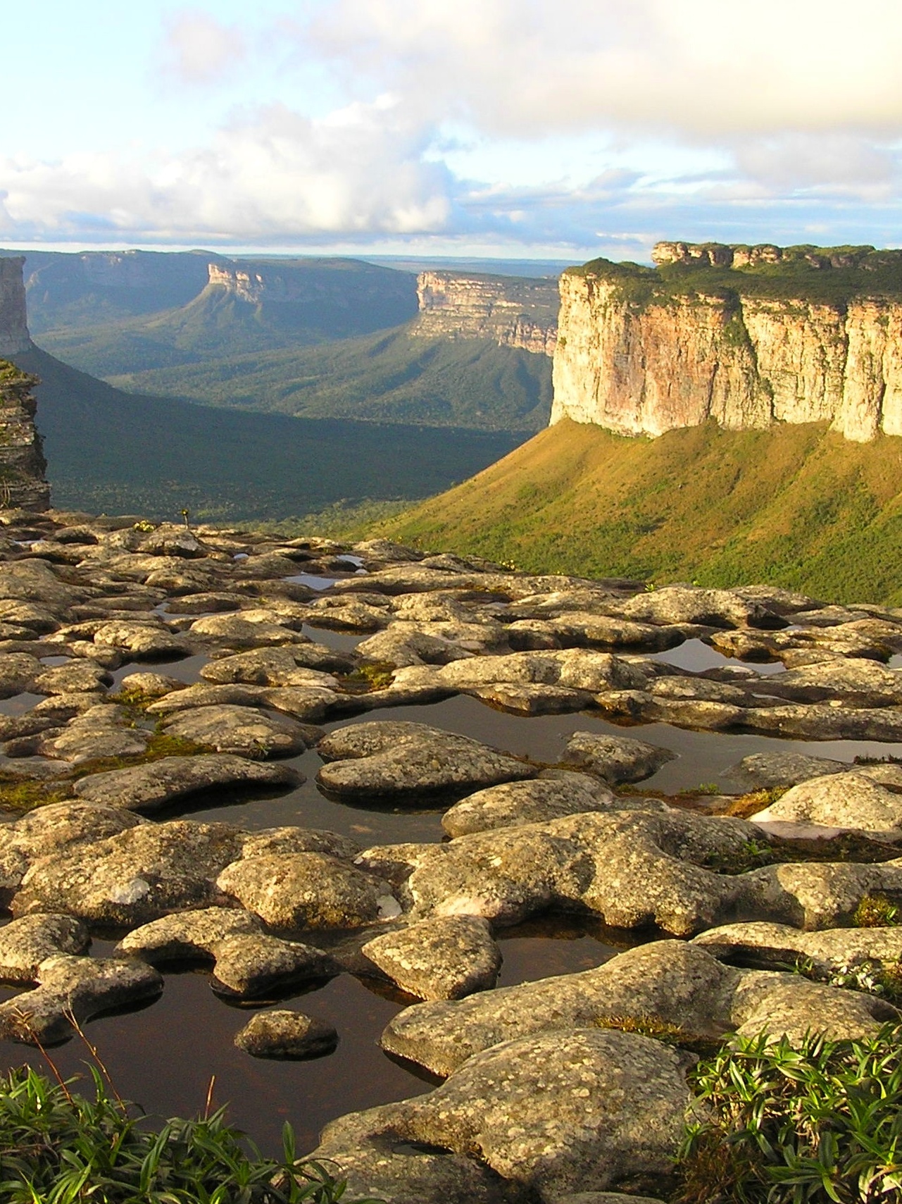 CHAPADA: Após repercussão e repúdio do vídeo onde narra a origem do nome do  Morro do Pai Inácio, contador de história pede desculpas – Chapada News