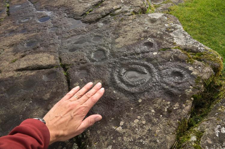 Petróglifos em Kilmartin Glen