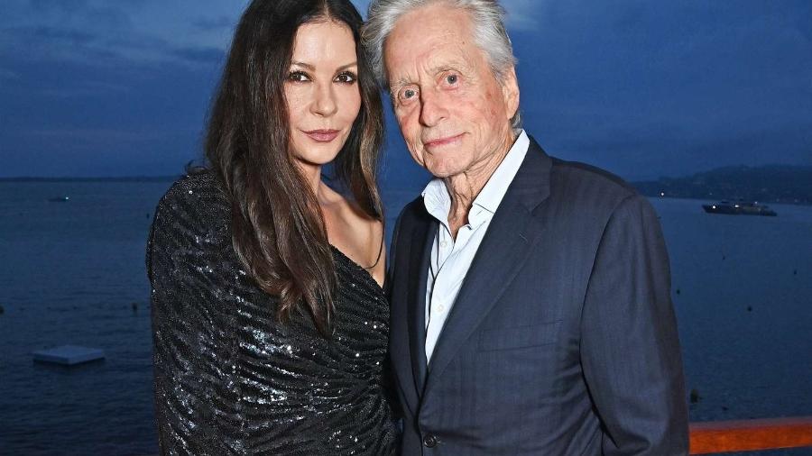 Catherine Zeta-Jones quer se dar de presente a Michael Douglas - GettyImages