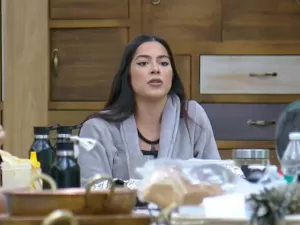 Albert e Luana discutem por causa da limpeza casa: 'Quem quer, faz' 