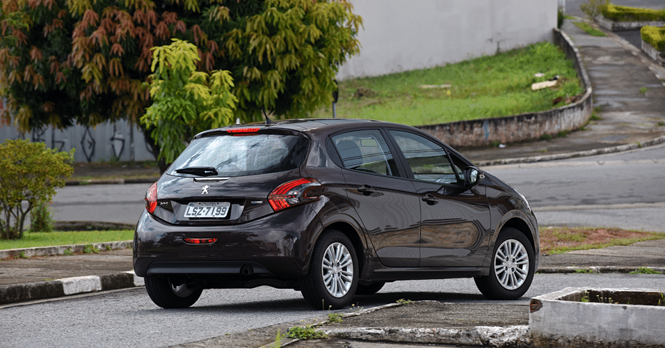 Peugeot 208 Allure Pure Tech 1.2 - Murilo Góes/UOL