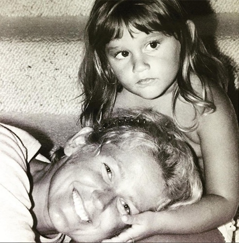 Sasha e Xuxa em um dos momentos de fofura - Reprodução/Instagram/xuxamenegheloficial