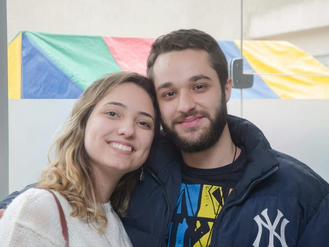 Relação aberta ajuda a reacender o romance? Veja casos antagônicos -  01/02/2017 - UOL Universa