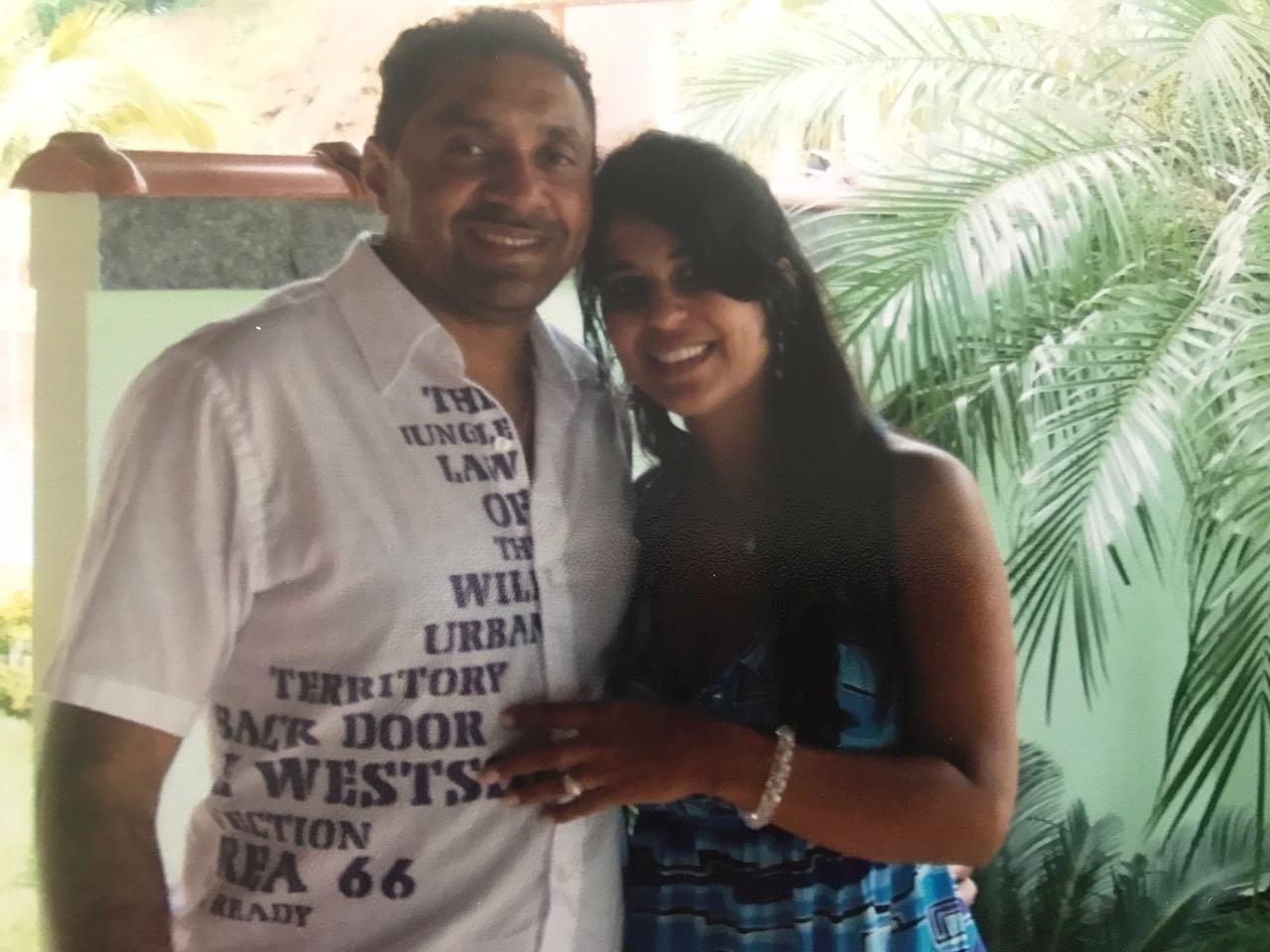 Tiririca e Nana se conheceram quando ela fazia teste na extinta rede Manchete para a novela "Mandacaru" e o programa "Vila do Tiririca" - Arquivo Pessoal