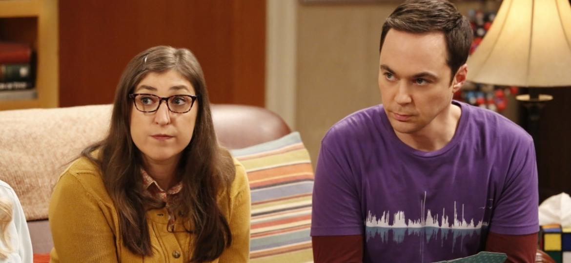 Amy e Sheldon em cena de "The Big Bang Theory" - Divulgação
