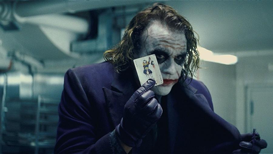 Heath Ledger em cena de "Batman: O Cavaleiro das Trevas" (2008) - Divulgação
