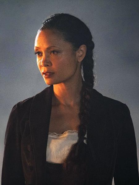 Thandie Newton em cena na segunda temporada de "Westworld" - Divulgação