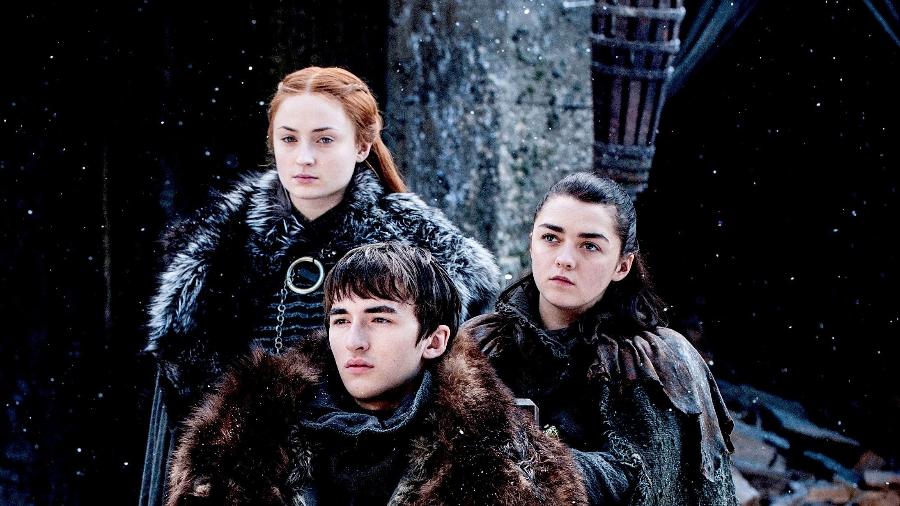 Sansa, Bran e Arya Stark em cena de Game of Thrones - Divulgação