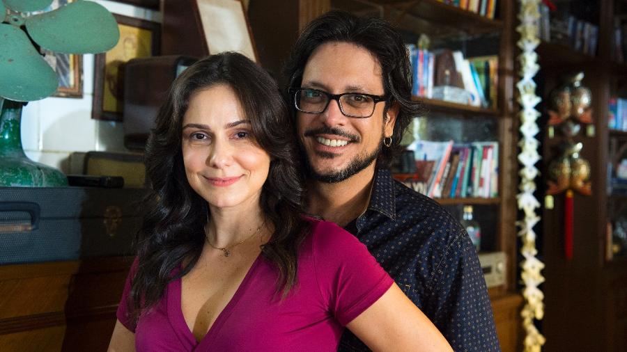 Josefina ( Aline Fanju ) e Roney ( Lúcio Mauro Filho ). - Globo/Estevam Avellar